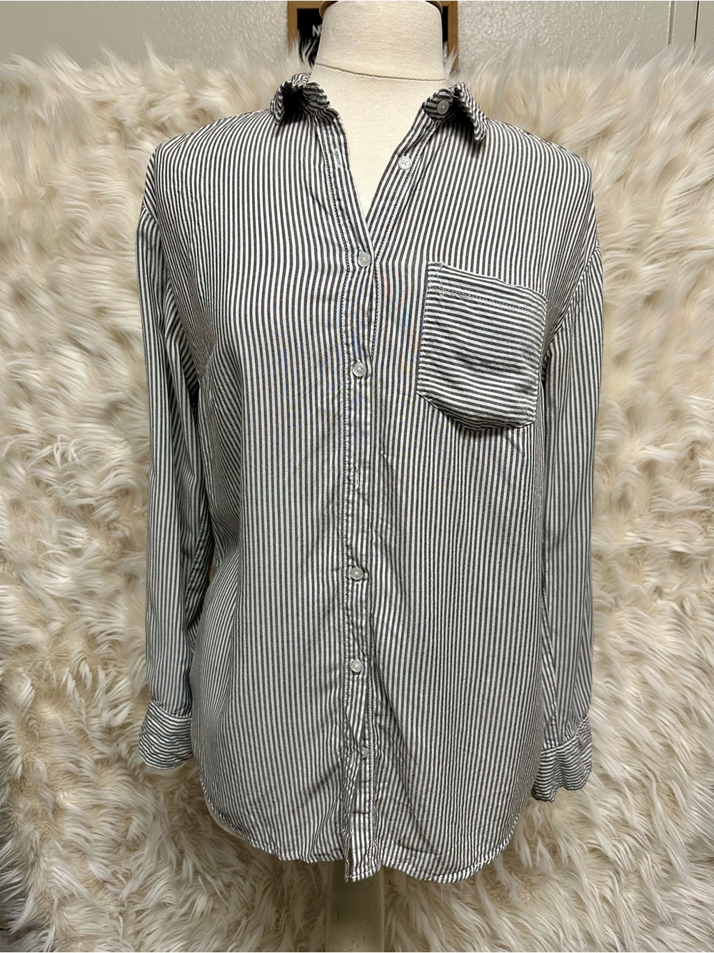 A New Day Gray and White Striped Button Front Shirt Medium Casual Pocket Top